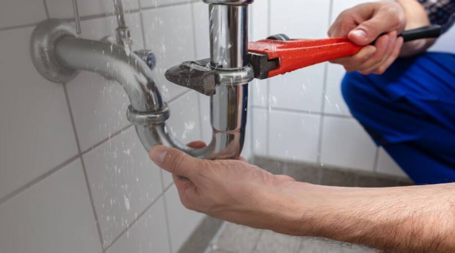Local expert plumbing services in Loogootee, IN